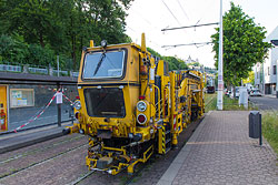 Gleisstopfmaschine an der Haltestelle Ruderzentrum. © 03.06.2015 André Werske.