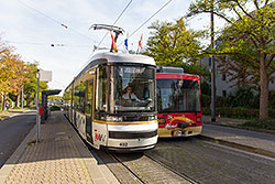 Die Artic Tram begegnet einem GTN der Wagennummer 254. 18.10.2014 – André Werske