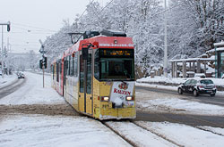 GT-E 201 bei Schnee und Eis in der Stuttgarter Straße.