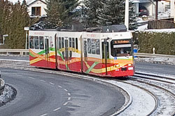 GT-E 214 trotz dem Schnee und Eis auf der Steilstrecke hinauf zum Heuchelhof. 20.12.2009 – André Werske