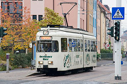 Mit dem GT-H Nummer 272 wird eine Werkfahrt unternommen. Die Bahn durchfährt die Haltestelle "Ehehaltenhaus". 02.11.2005 – André Werske