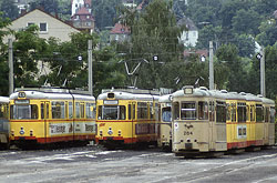 GT-H und ein paar noch ältere Fahrzeuge auf den Abstellgleisen. in den 70er oder 80er Jahren – Peter Lelowski