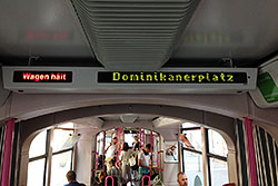 GT-N 266 mit besonderer Haltestellenanzeige "Dominikanerplatz".