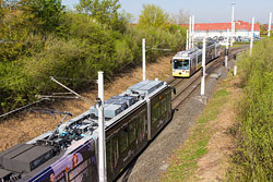 GT-N 257 und 258 zwischen den Haltestellen Madrider Ring und Max-Mengeringhausen-Straße. 18.04.2018 – André Werske