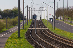 GT-E 268 nach Verlassen der Haltestelle Brombergweg in Rottenbauer in Richtung Heuchelhof. 18.04.2018 – André Werske