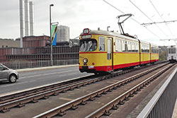 GTW-D8 244 auf der Friedensbrücke. 09.04.2021 – Ron Hempel