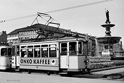 Triebwagen 110 am Hauptbahnhof 23.04.1966 – Hans-Joachim Ströh