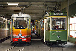 GTW-D8 und Partybahn im Sanderauer Straßenbahn-Depot.