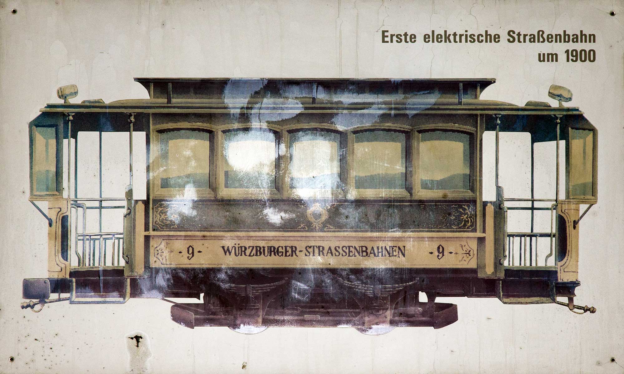 Die Elektrische: Plakat im Sanderauer Depot. © 2015 André Werske. Die Elektrische: Plakat im Sanderauer Depot. © 2015 André Werske.