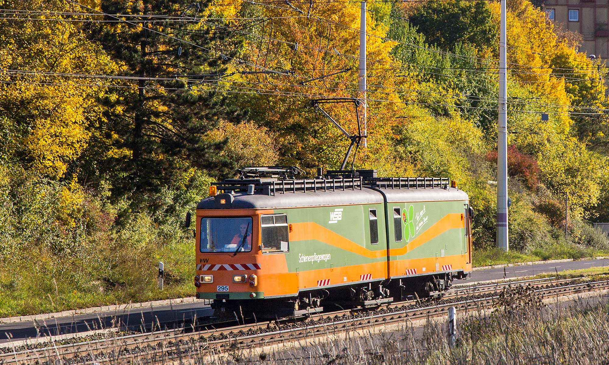 Schienenpflegewagen 295 an der Berner Straße. © 19.10.2013 André Werske.